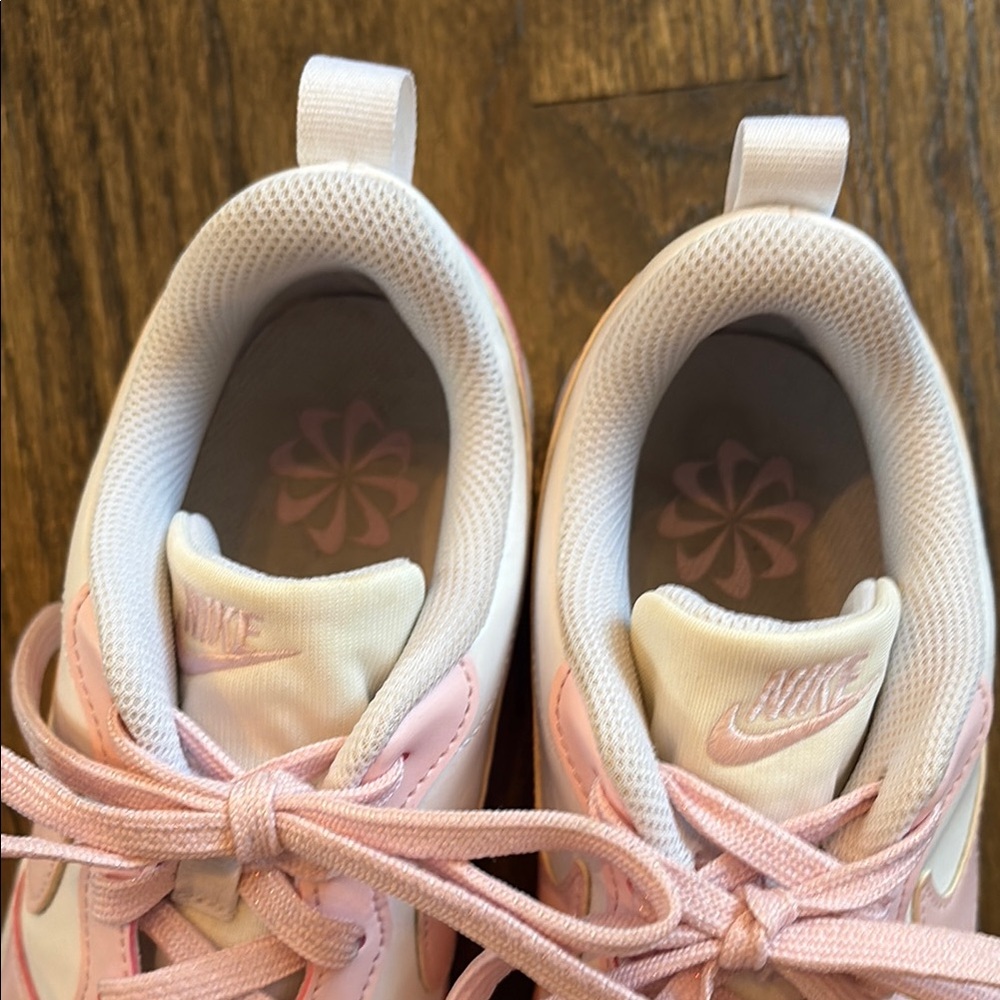 Nike Court Borough Low Recraft Sneakers - Size 6Y/Women’s 7.5 - Picture 5 of 7